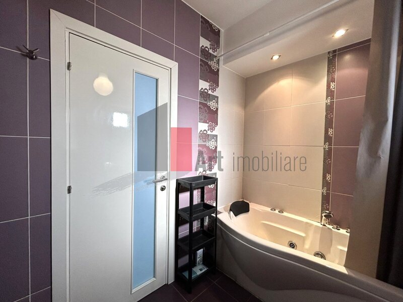 Metrou 1 Mai, 1 km Piata Domenii, apartament 2 camere, bloc 2008.